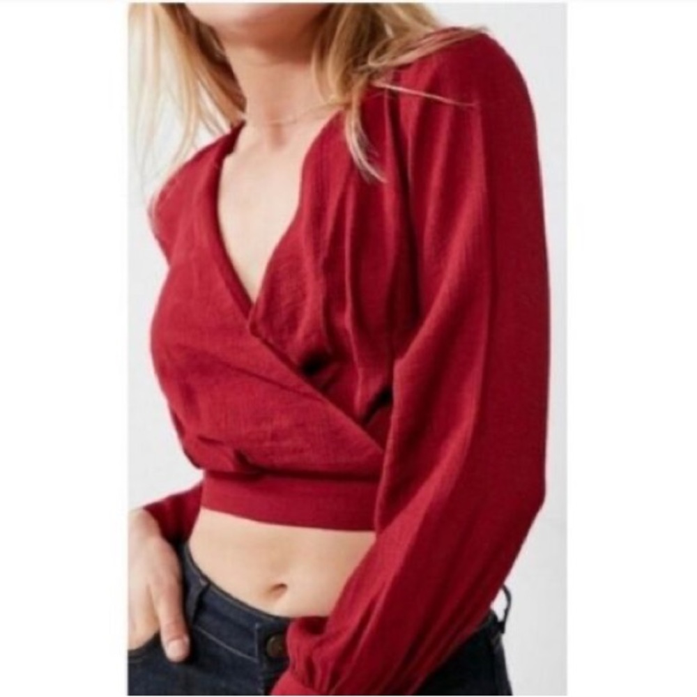 UO silence + noise Scarlet Plunge Deep V-Neck Crop Top Open Back